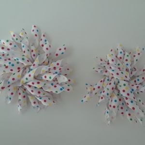 Multicolored polkadot korker clips